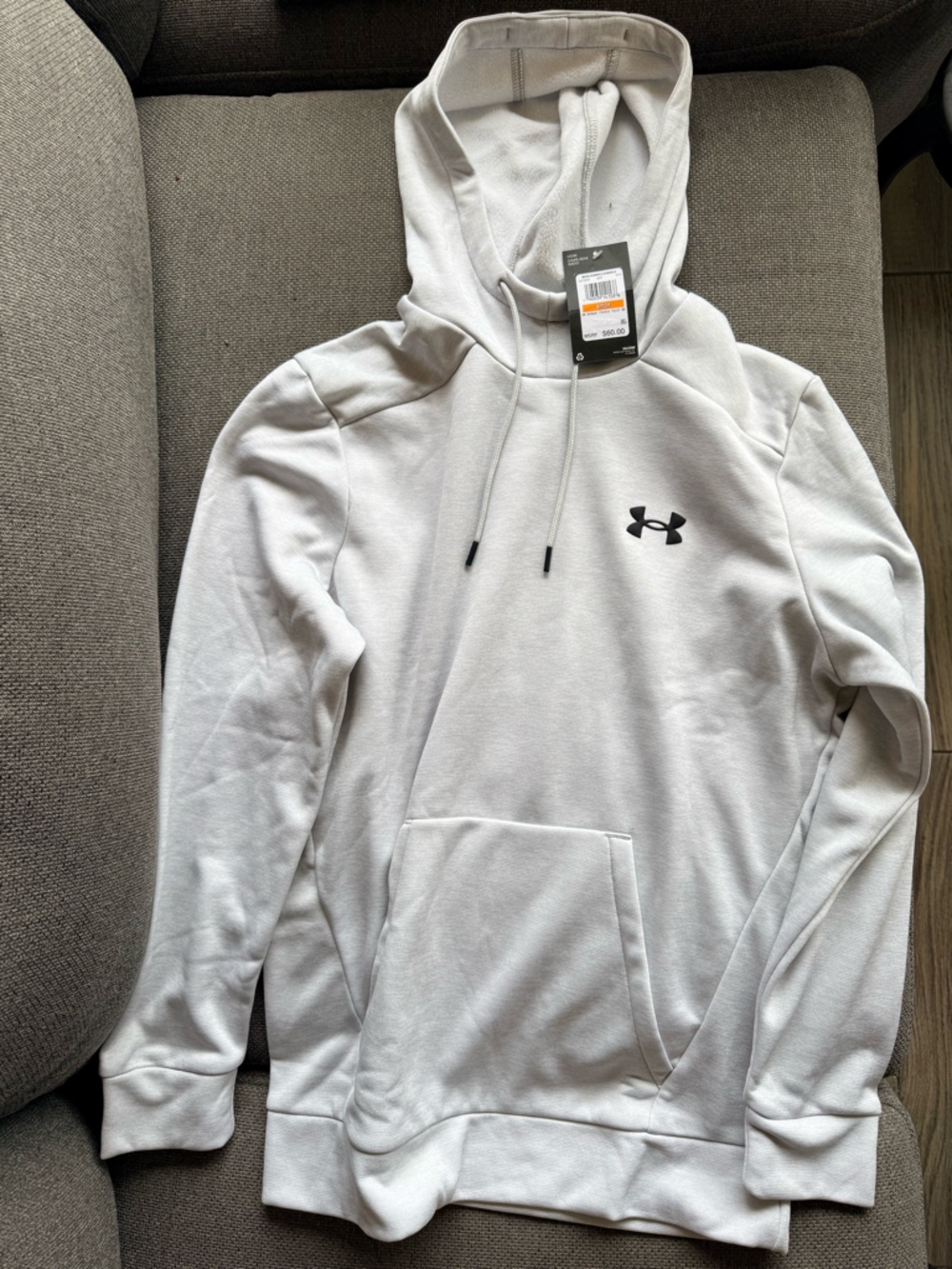 Under Armour Men's Light Gray Pullover Hoodie size small nwt